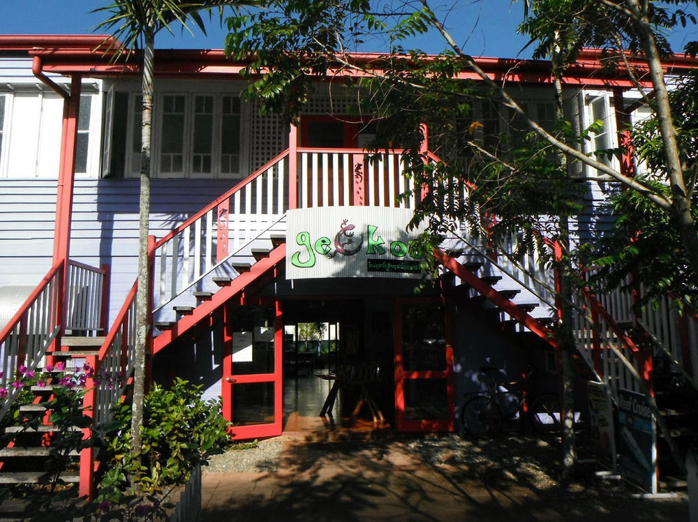 Travellers Paradise Кернс Екстериор снимка The former home of the Australian Institute of Tropical Medicine, now the Australian Institute of Tropical Medicine Museum
